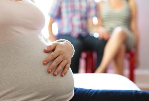 maternidad subrogada en Estados Unidos - esperando