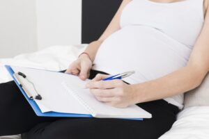 Surrogacy in Colombia - clipboard